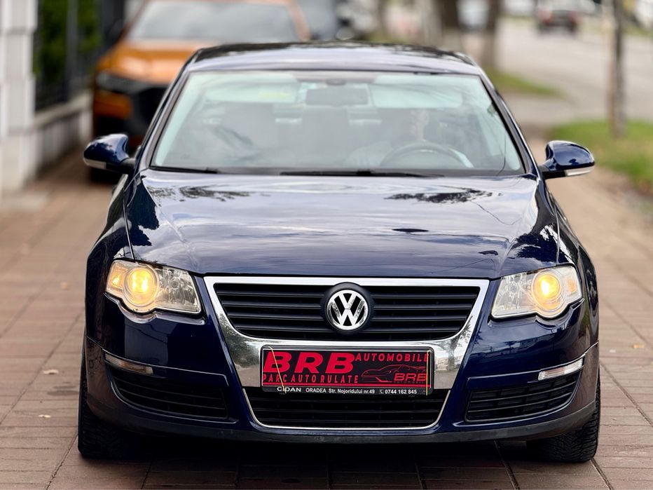 • Volkswagen Passat 2007 / 2.0 Diesel / Berlina / Parc Auto /  RATE •