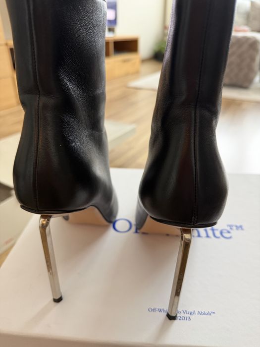 Оригинални кожени боти Off White