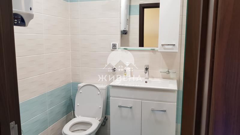 Дава се под наем Тристаен апартамент в Варна, Лятно кино Тракия - 117 кв.м за 818 € - Снимка #10