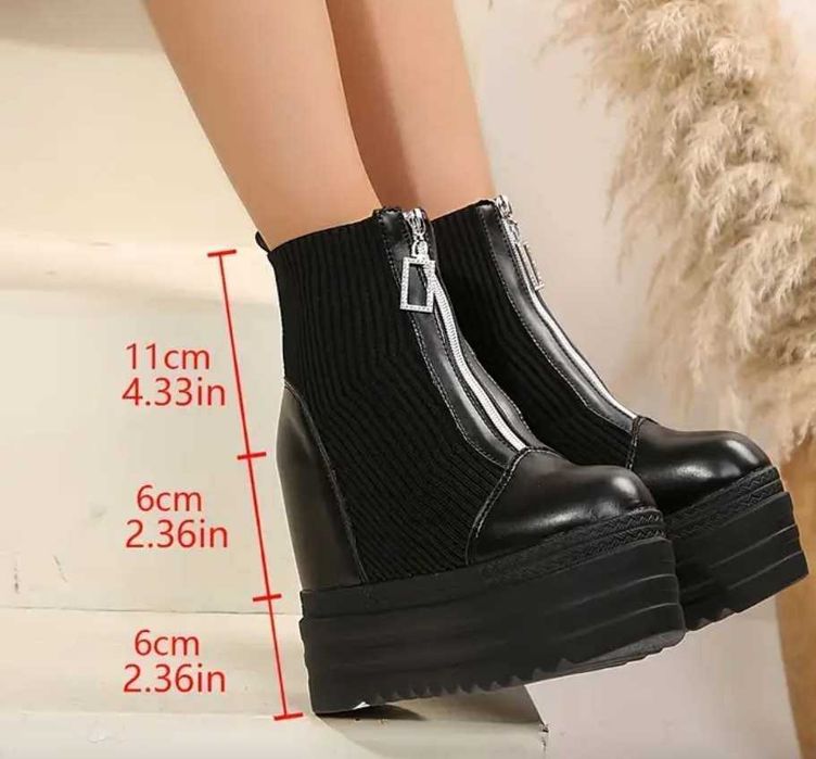 Зимни боти на платформа и ток