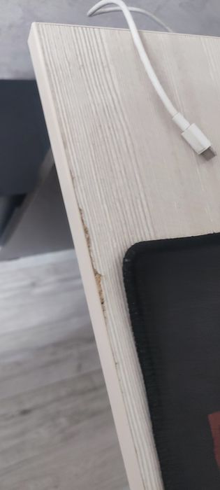 Продам компьютерный стол