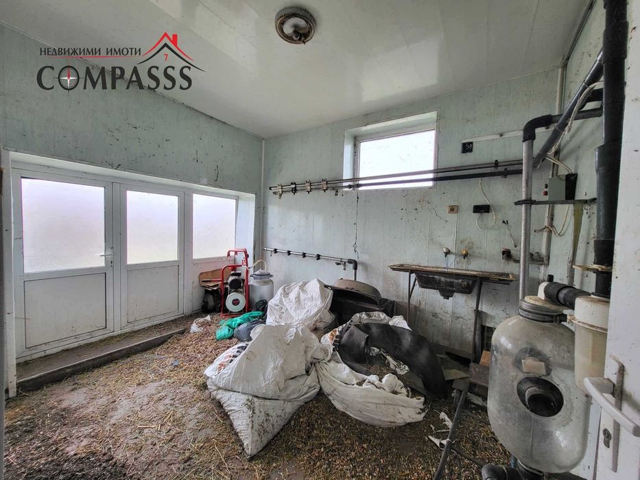 Продава се Промишлена сграда в с. Осен, Област Силистра - 2234 кв.м за 23 €/кв.м - Снимка #11