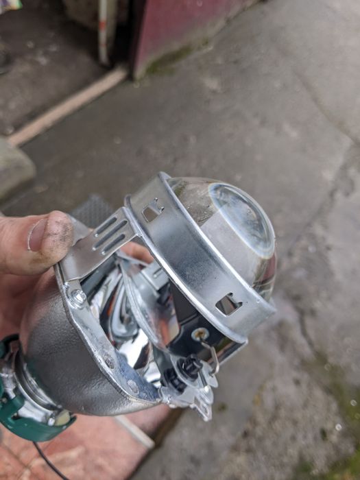 Lupe farururi alfa ww Audi mercedes