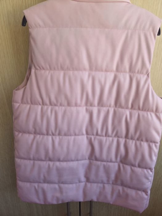 Детски елек Reserved