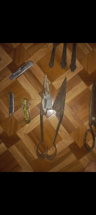 Ножици и джобни ножки