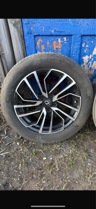 Продам диски и резину r18 5x114.3