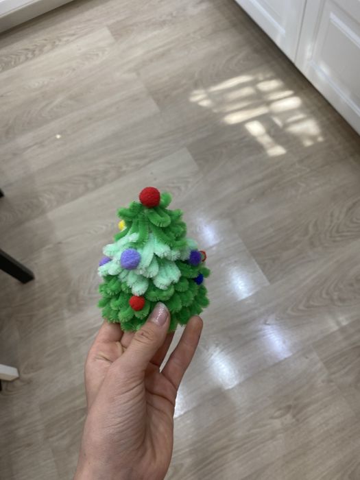 Игрушка ёлочка.