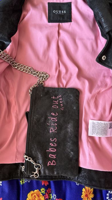 Куртка guess в отличном состоянии