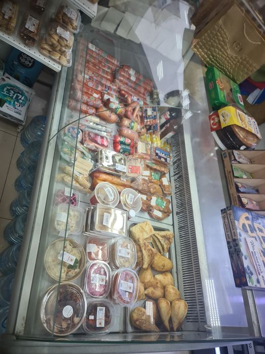 Холодильник и Стелажи