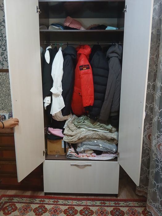 Продам шкафы недорого