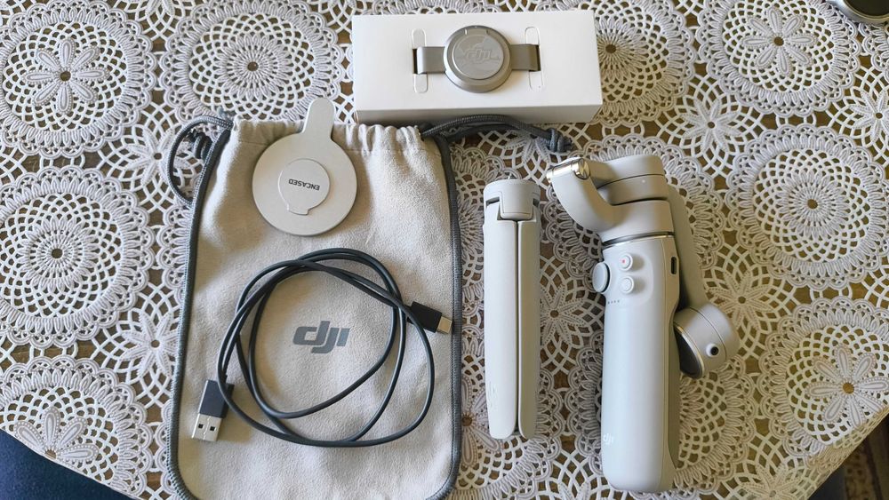 DJI OM 5 (Osmo Mobile 5) – 3-осен стабилизатор (гимбал)