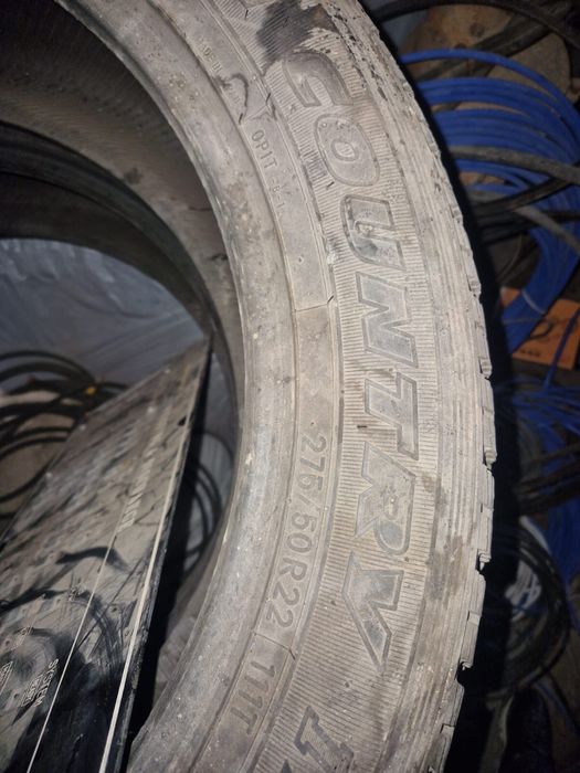 Шины, балон R22, б/у