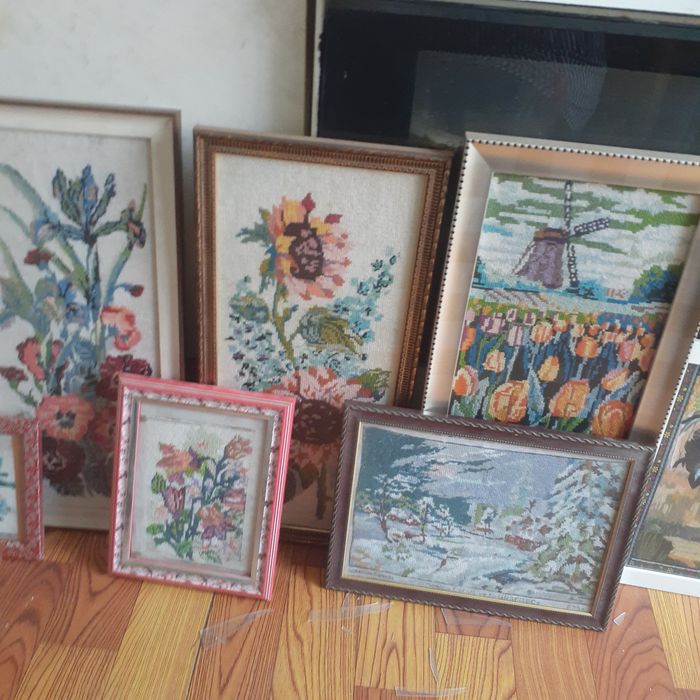Картины продам вышивка