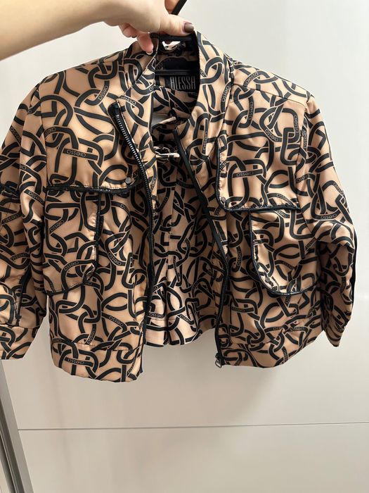 Alessa Дрехи Алеса