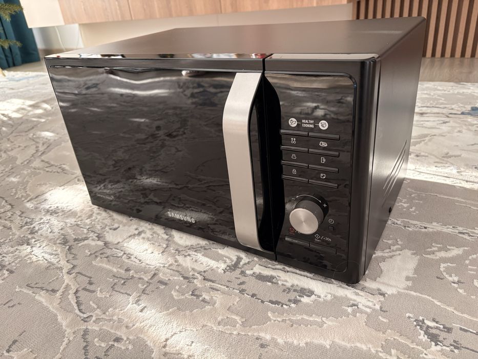 Cuptor microunde  SAMSUNG