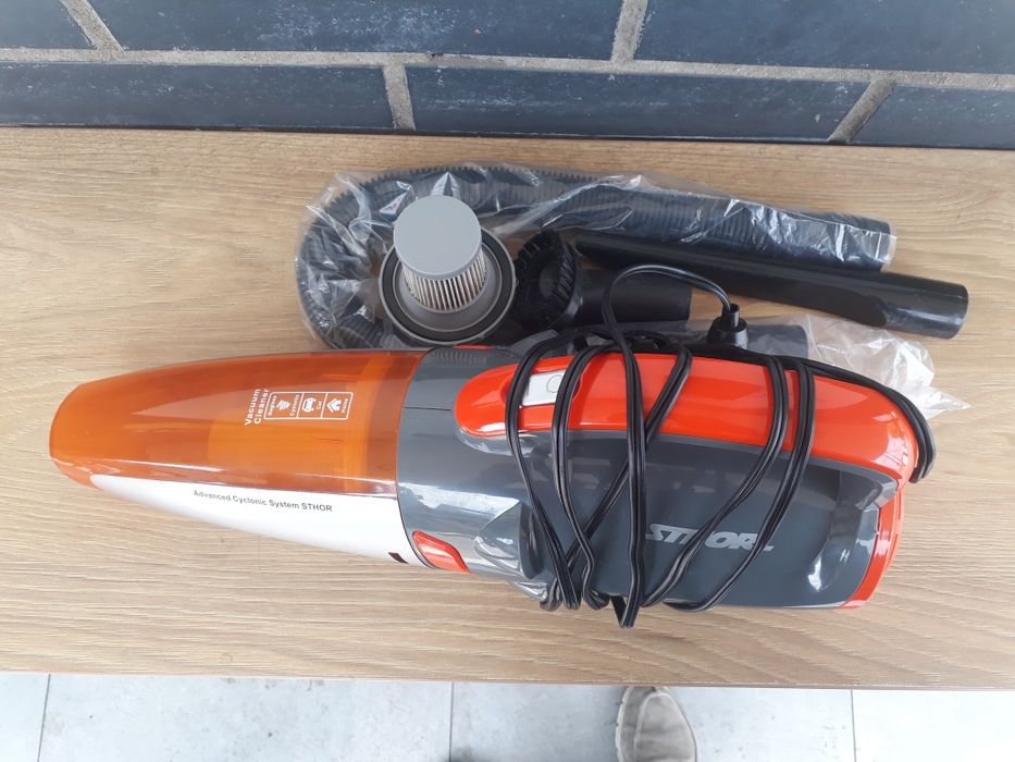 Miniaspirator pentru praf