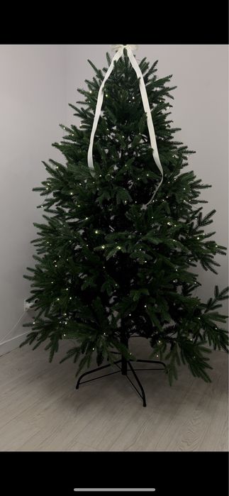 Продам елку искусственную