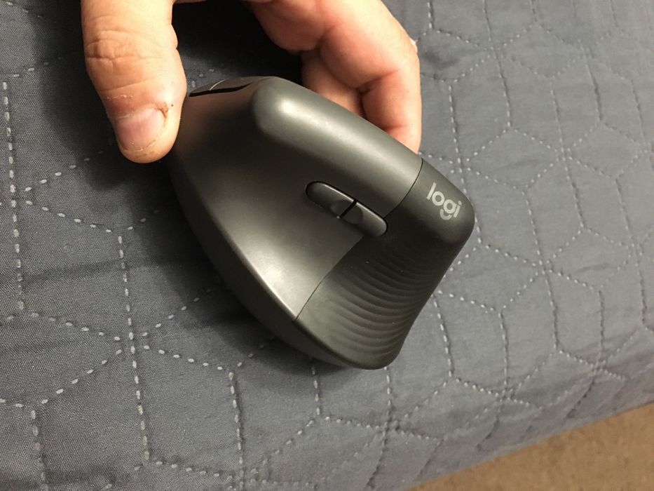 Mouse Logitech Lift cu adaptor Logi Bolt  - perfect functional
