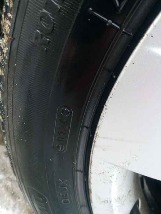 BMW 318d 143 cp an Fabr 2011