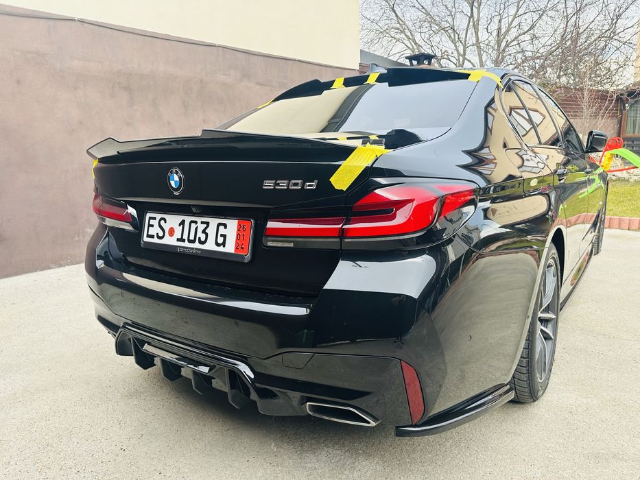 Difuzor Evacuare dubla BMw G30 G31 Bara spate M5