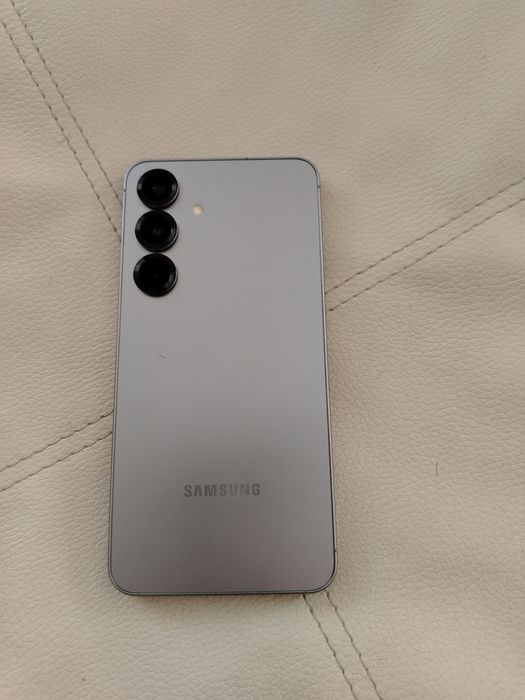 Телефон Samsung  s25