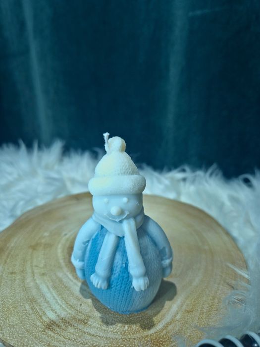 Коледни свещи различни фигурки