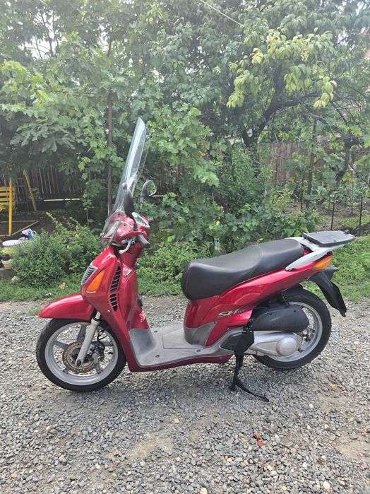 Scuter Honda SH150 - Impecabilă