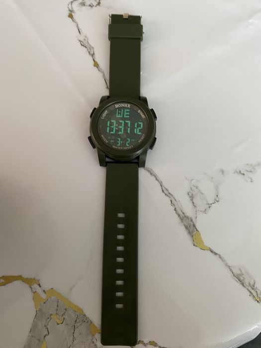 Час вы наручные новые