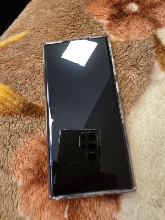 Vand samsung s 23 ultra. 12 cu 512