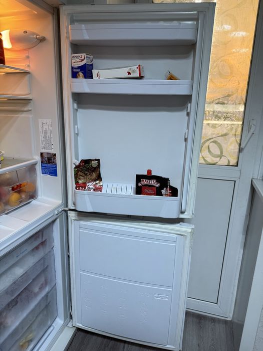 Холодильник INDESIT