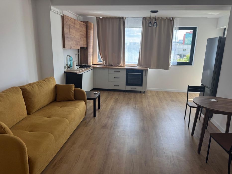 Inchiriez apartament 2 camere in Ivory Pipera