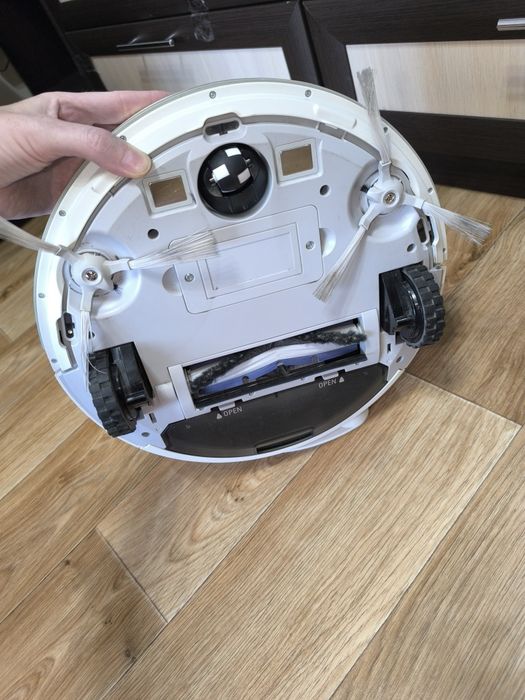 Робот пылесос оригинал