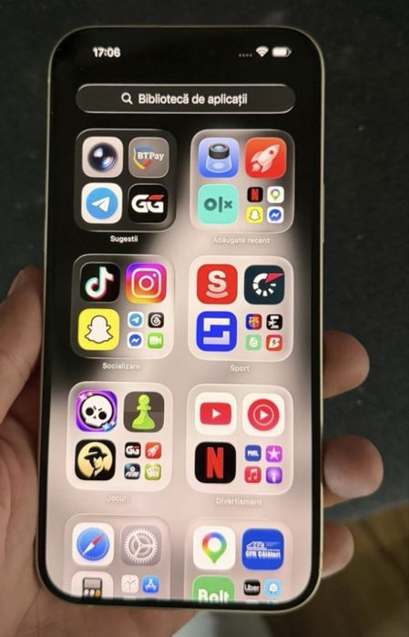 Iphone 15 plus gold