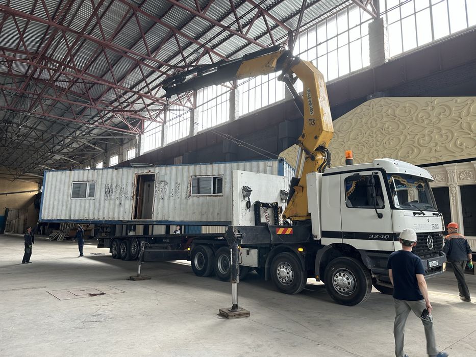 Манипулятор контейнеровоз