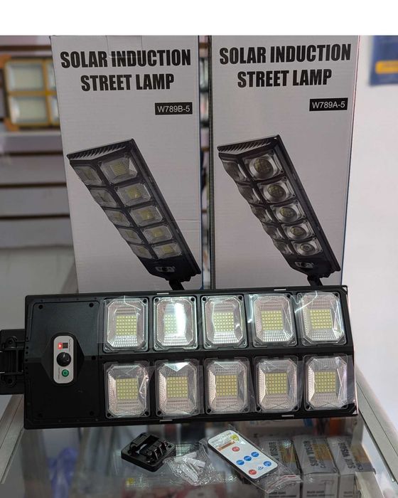 LED соларна улична лампа със сензор за движение и здрач, 1600 W