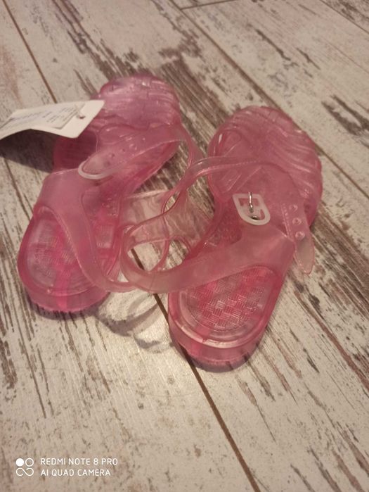 Нови детски сандали
