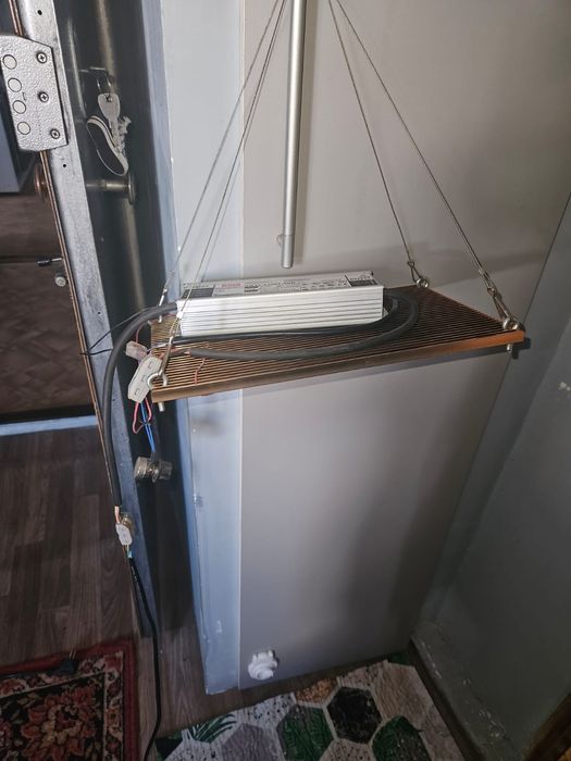 Продаю фито лампы.3 штуки.