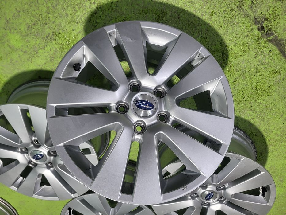 17 5x114.3 Subaru лети джанти 5х114.3 субару