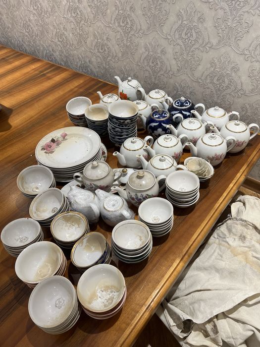 Чойнак пиёла сотилади