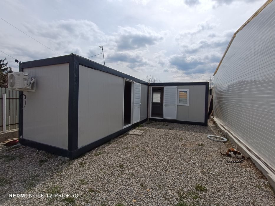 De vânzare două containere