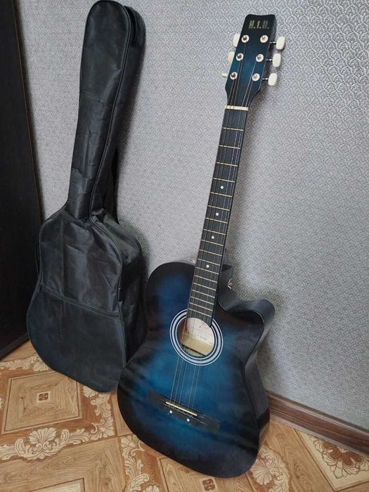 Продам гитару в отличном состоянии