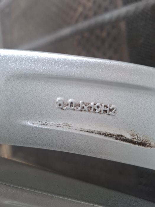 Оригинални Джанти 19 цола с зимни гуми