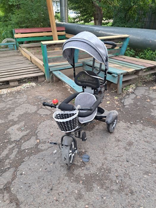 Продам детский трёхколесный велосипед