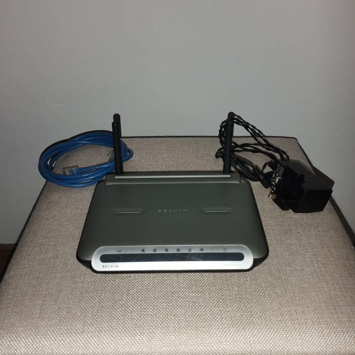 Belkin Wireless G Plus MIMO, model F5D9230-4.