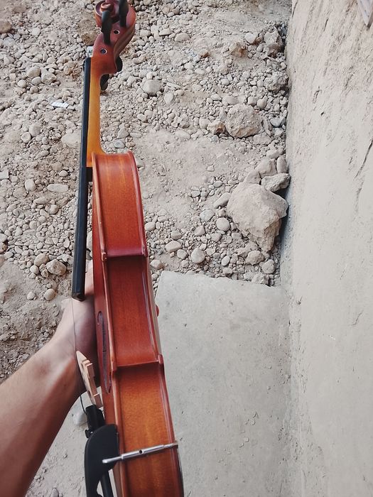 Skripka yangi ishlatilmagan