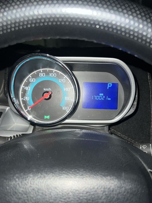 Спарк наварот сотилади. 2017 йил