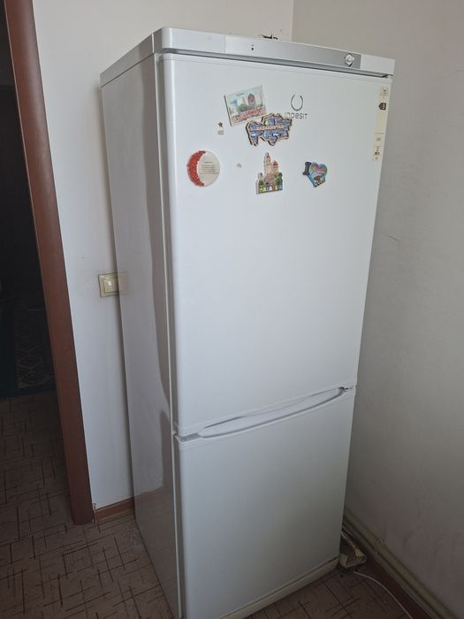 Холодильник и тв