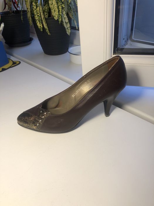 Продам туфли нарядные