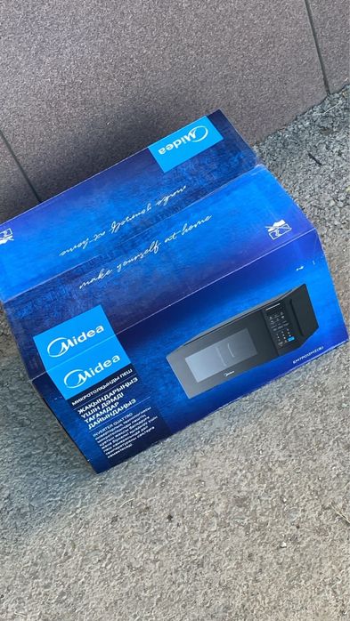 Midea EM7P012MZ(B) микроволновая печь