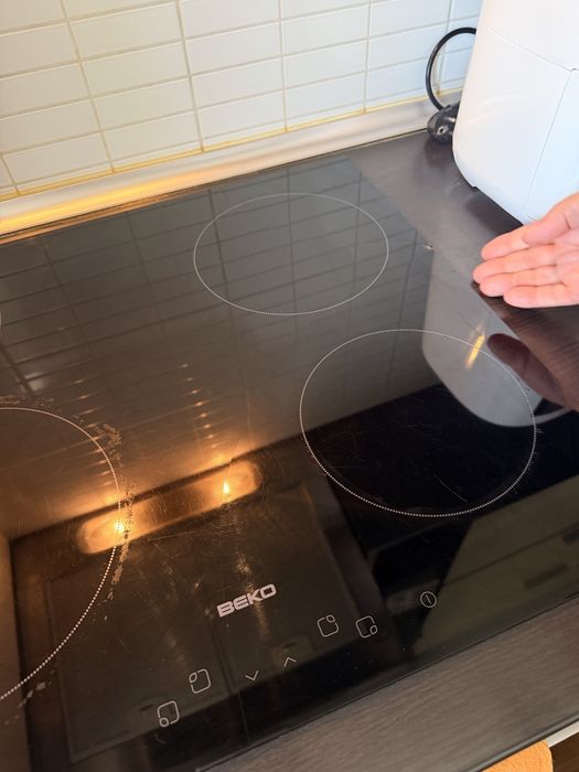 Plita electrica Beko pentru piese sticla sparta